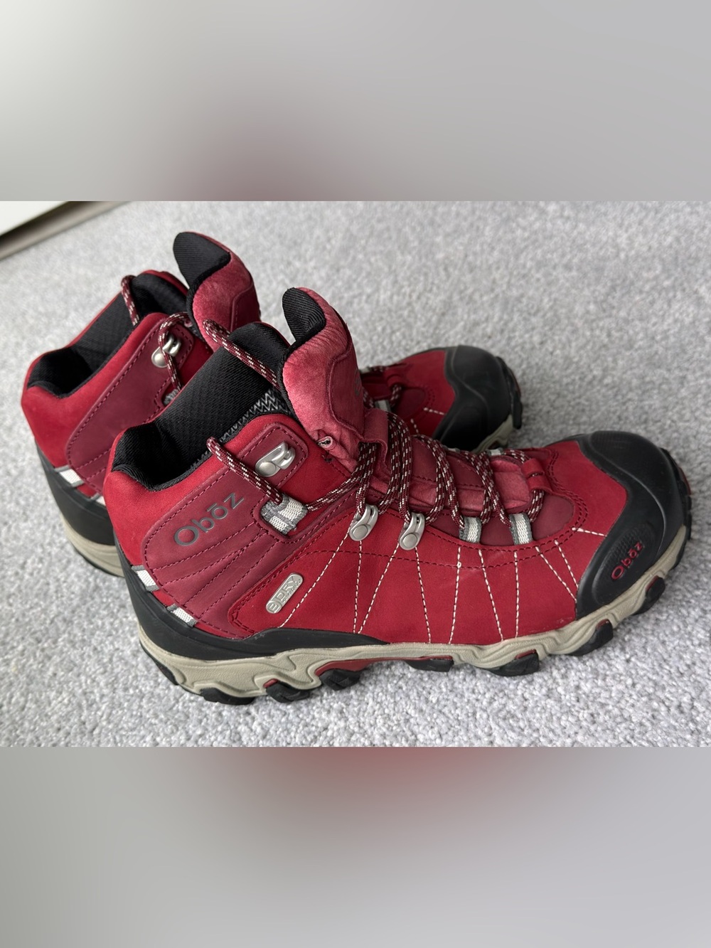 Oboz Women's Red Lace-Up Hiking Boots - Rugged Trail Support